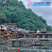 Du lịch Phượng Hoàng Cổ Trấn